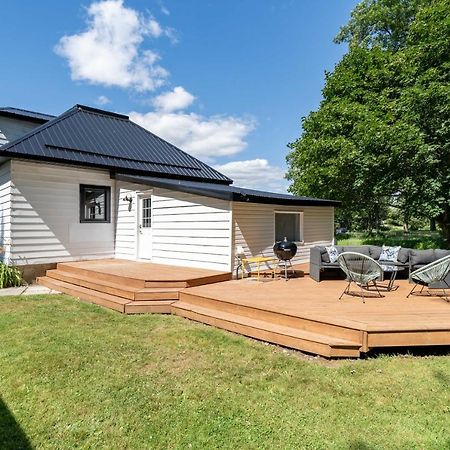 Carsons Creek Villa Hillier Exterior photo